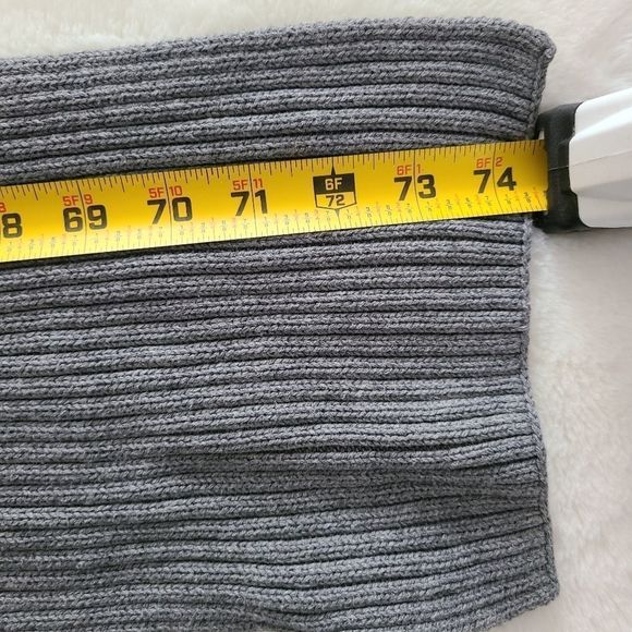 H&M Scarf - Picture 2 of 12